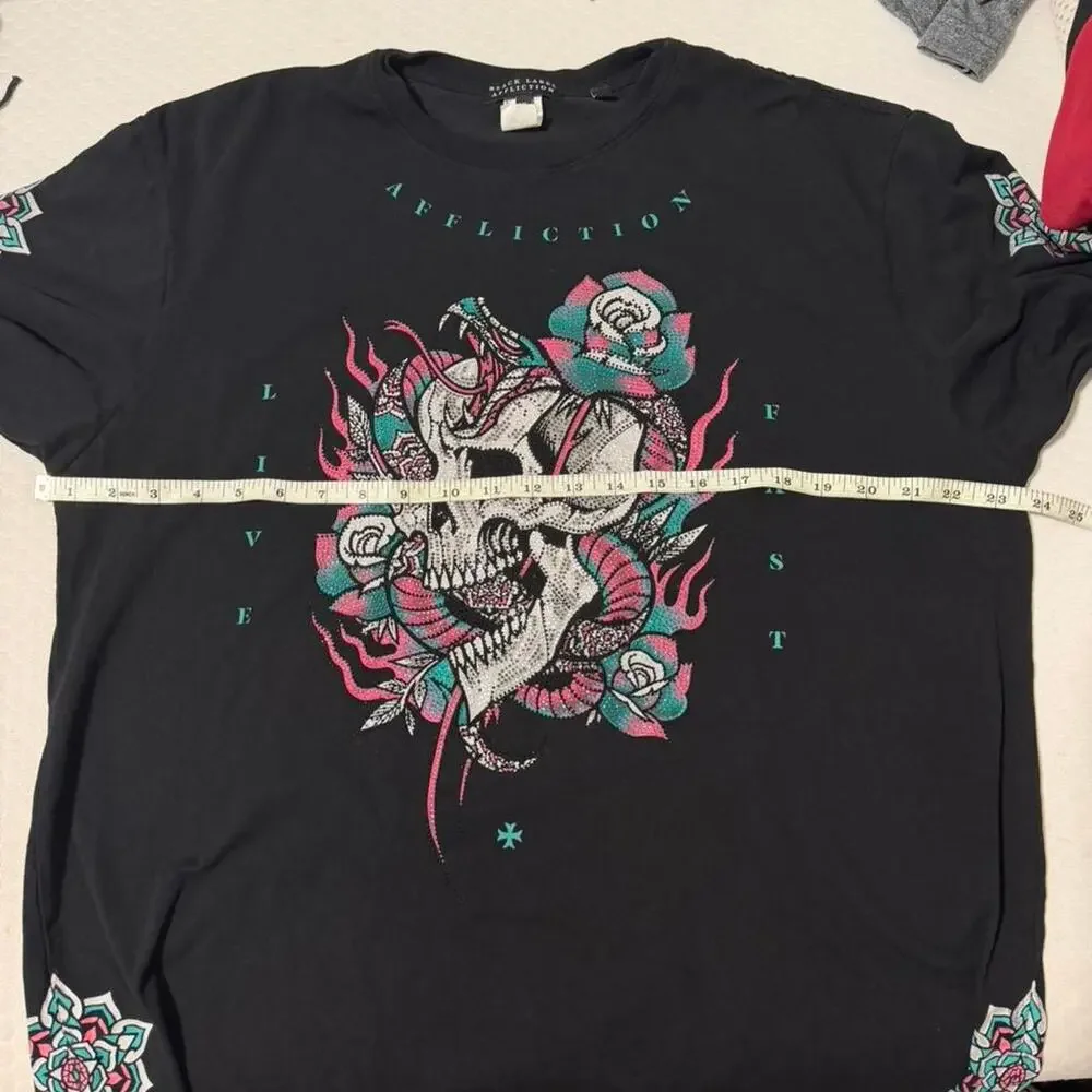 Black Label Affliction black skull and roses tee bedazzled Size XL - Picture 7 of 8